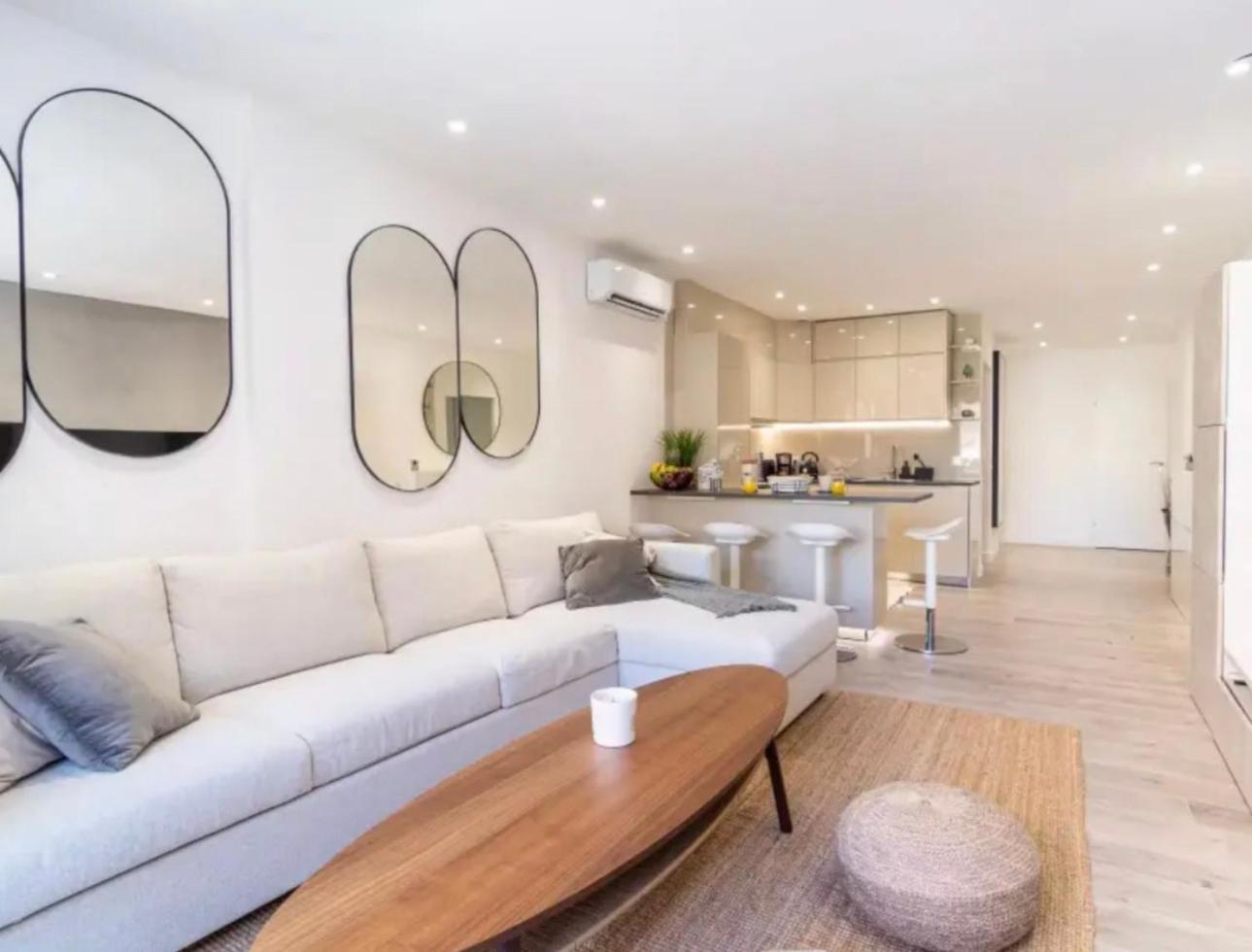 Luxueux 110m Colle Au Prestigieux Le Martinez Apartamento